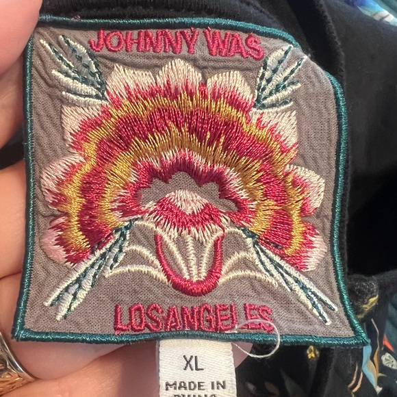 Johnny Was Dreamer Floral Black Women's Top - Picture 3 of 4